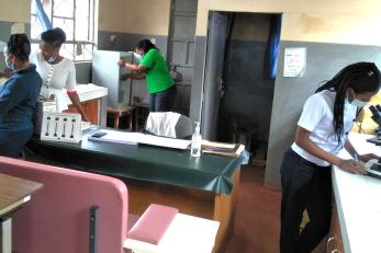 Women working in a laboratory